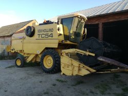 Montaż licznika w kombajnie New Holland TC54